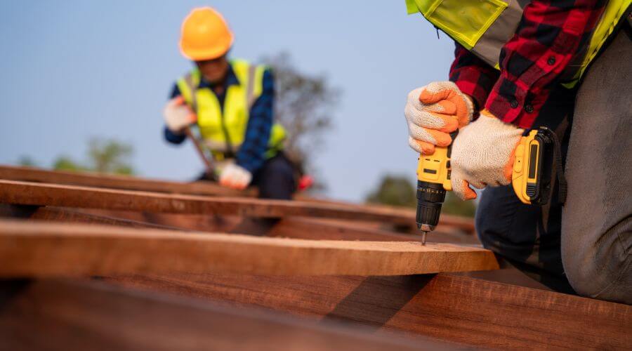 Expert Emergency Roof Repairs services in Packwood, IA